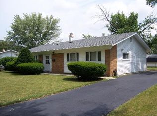 525 Arlington St, Hoffman Estates, IL 60169