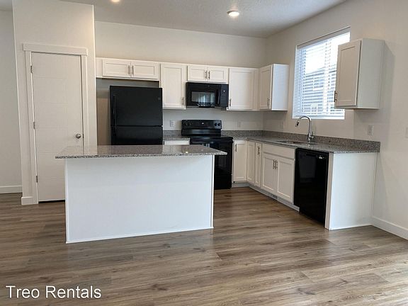 4th image of 914 W River Vine Dr #9516017