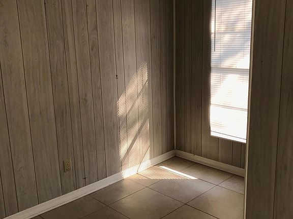 4th image of 1604 Cherry St APT 2