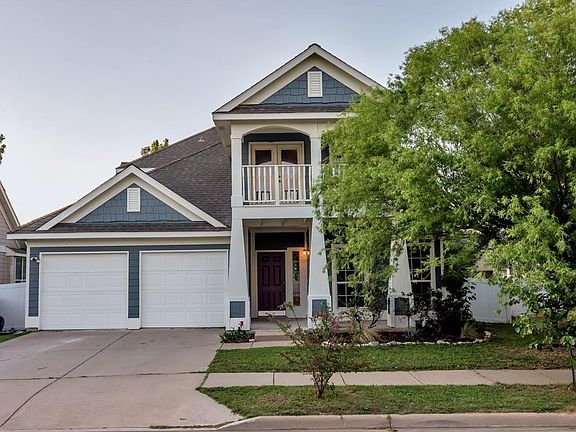 2nd image of 1307 Oakcrest Dr