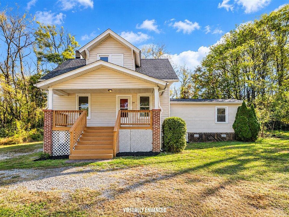 1st image of 2141 Hollins Rd NE