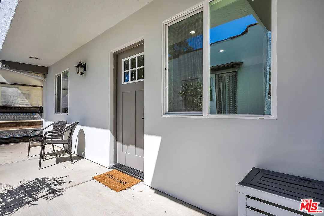 2 bed, 2.0 bath, 800 sqft, $3,350 — Photo 1
