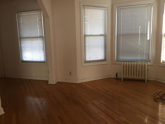 5th image of 248 Parker St #1