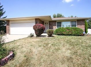 1808 Trail Ridge St, Arlington Heights, IL 60004