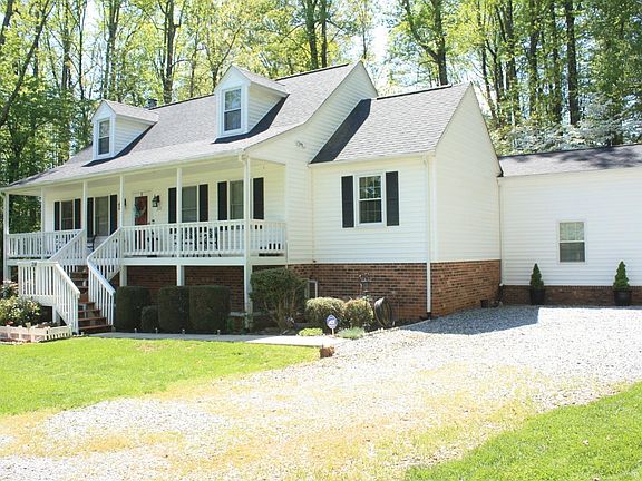 3rd image of 214 Whistlewood Ct