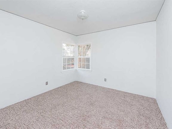 5th image of 73 E Andrews Ave