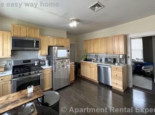 205 Holland St #3, Somerville, MA 02144