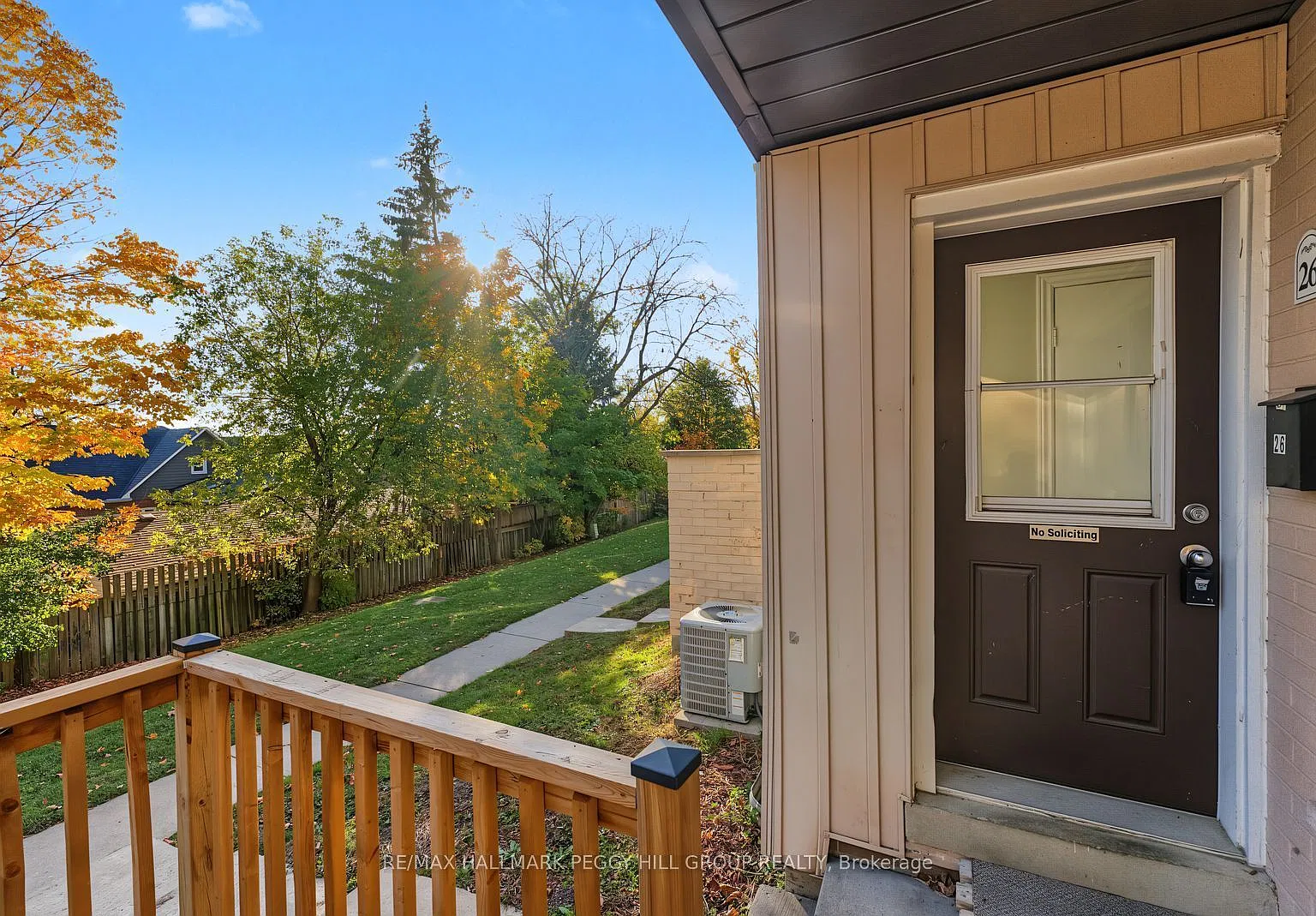3 bed, $2,200 — Photo 2