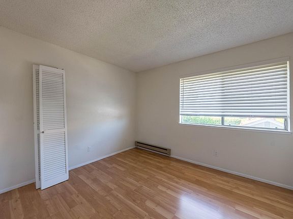 5th image of 345 Caliente Dr