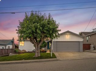 19267 Gliddon St, Castro Valley, CA 94546