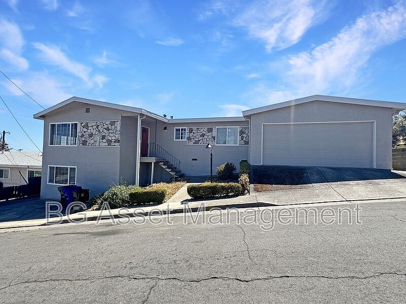 1st image of 35 Grandview Ave