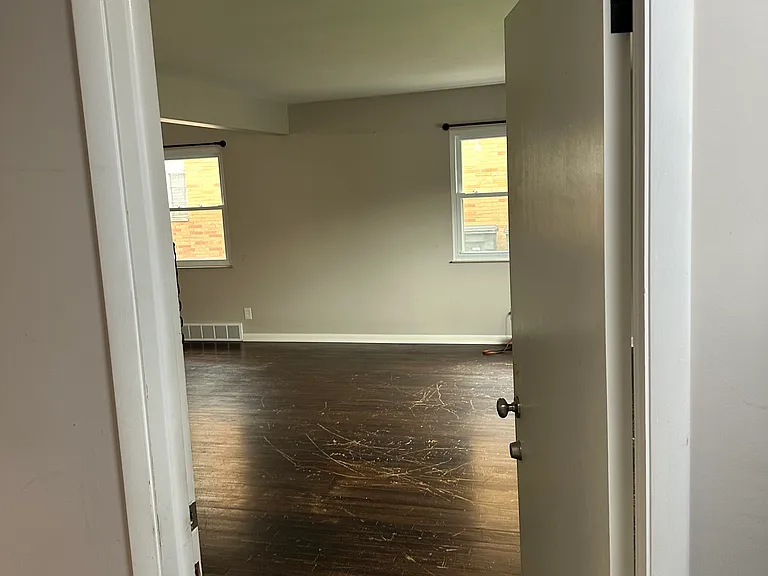 1725 Liberty Dr #1725 — Photo 5