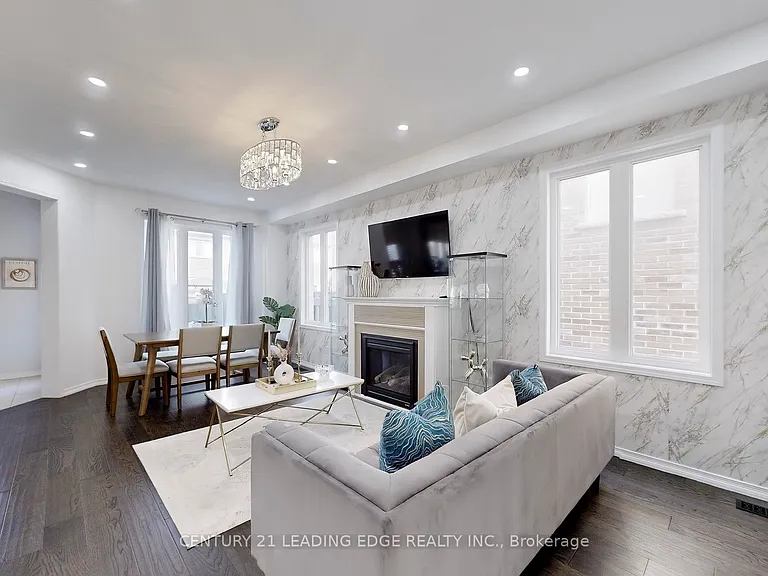 1574 Edgecroft Dr — Photo 7
