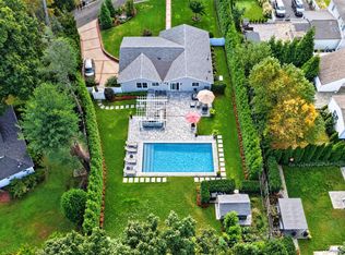 116 Valley Avenue, Locust Valley, NY 11560