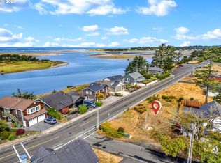 750 17th Ave, Seaside, OR 97138