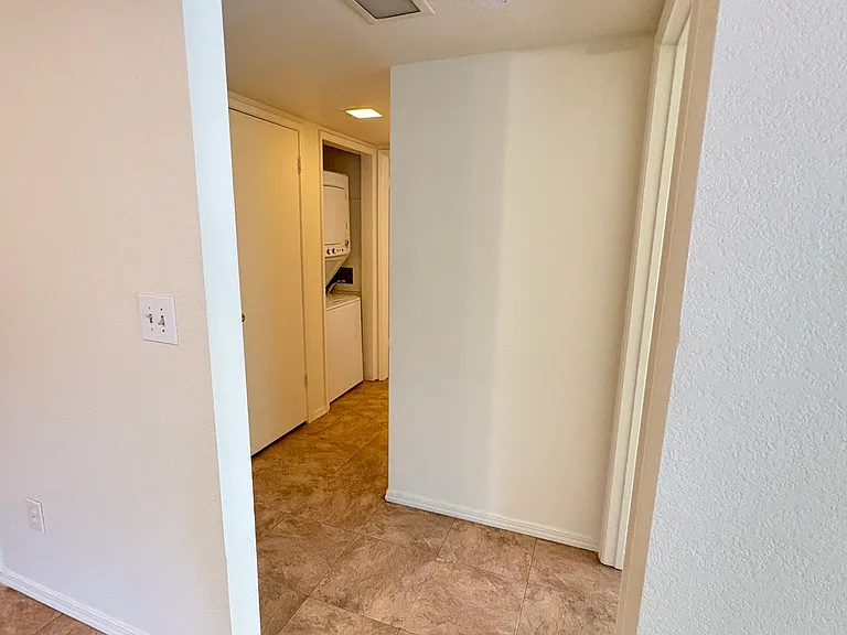 2403 Sunny Slope Dr #4 — Photo 4