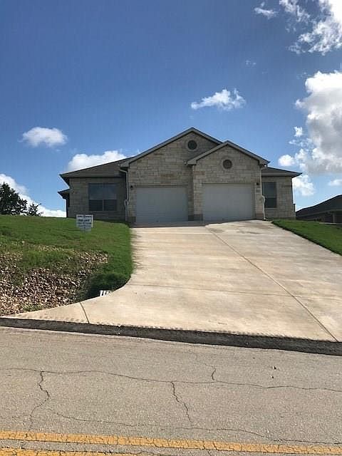 1st image of 200 Mauna Kea Ln