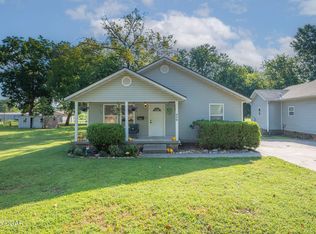 210 N Highland St, Pittsburg, KS 66762