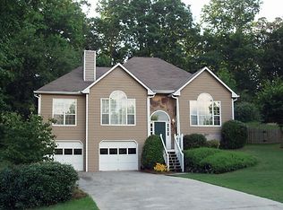 6217 Ivy Springs Dr, Flowery Branch, GA 30542