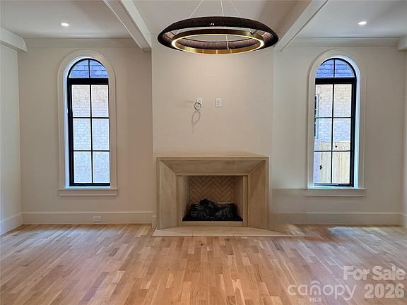 5th image of 106 Hunter Ln