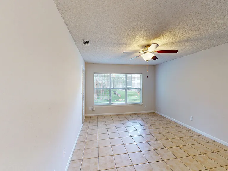 Altamira Place Apartment Homes — Photo 70