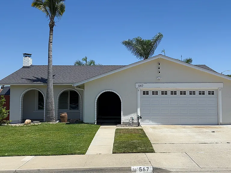 567 Woods Dr — Photo 1