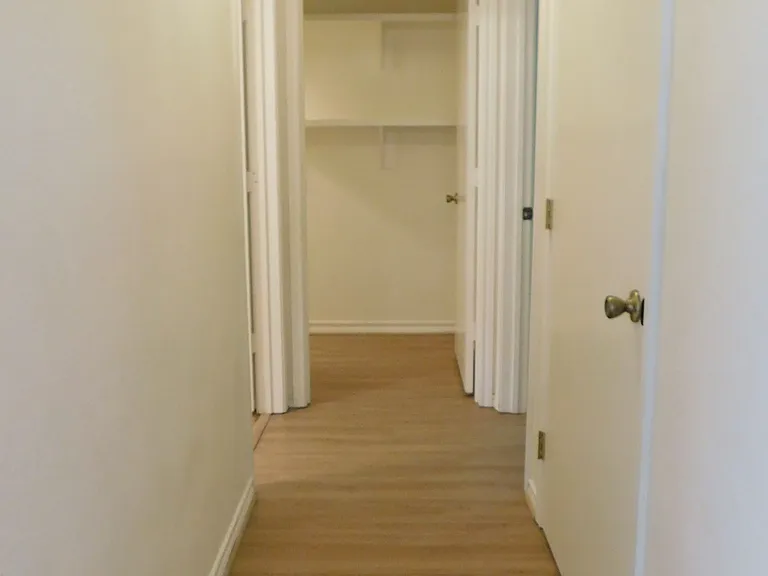 1913 Mack Pl — Photo 12