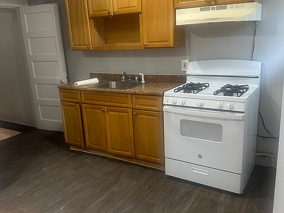 4th image of 100-100 W Ashdale St