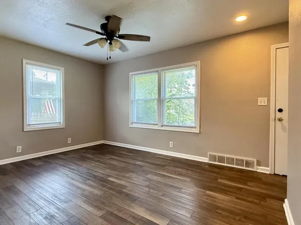 5826 North 70th STREET, Milwaukee, WI 53218