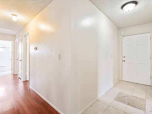 4th image of 2806 Marigold Drive