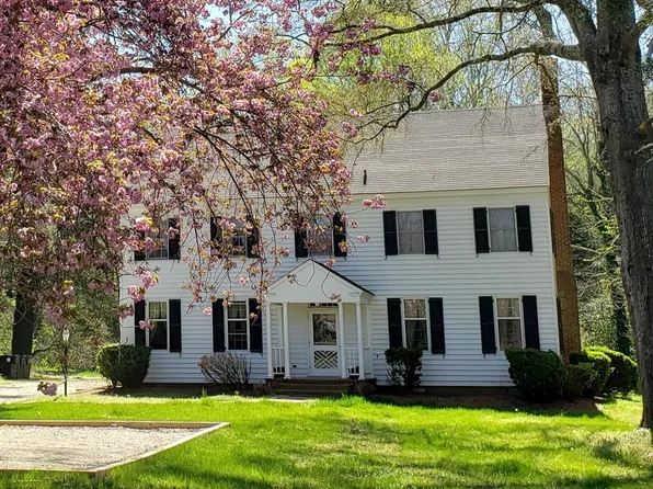 23422 Back St, Accomac, VA 23301