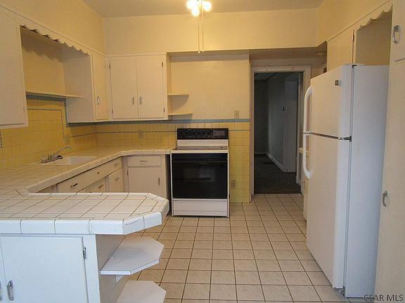 4th image of 331-333 Luzerne St
