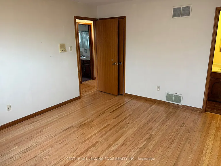 127 Risebrough Circuit — Photo 23