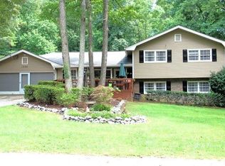 1924 Raintree Ct, Snellville, GA 30078