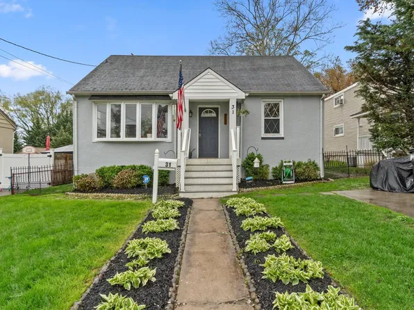 31 Hampton Rd, Linthicum, MD 21090