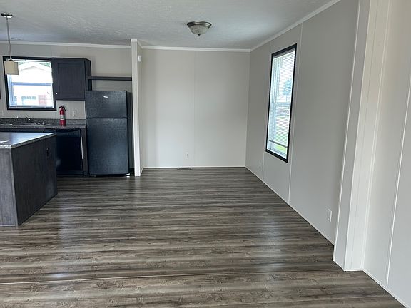 2nd image of 2061 Cedar Cir #29