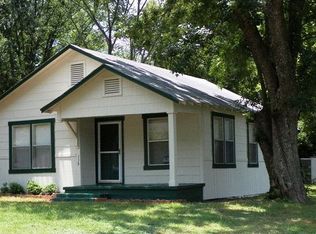 115 W Carolina St, Palestine, TX