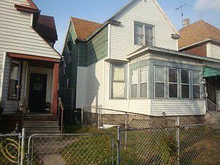 2nd image of 5844 Baker St