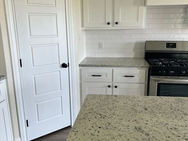 2338 Old Ironsides Rd — Photo 11