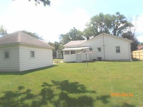 2nd image of 424 Grace St