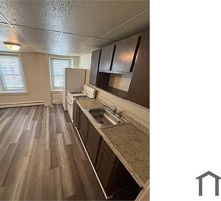124 E Marshall St #3 — Photo 1