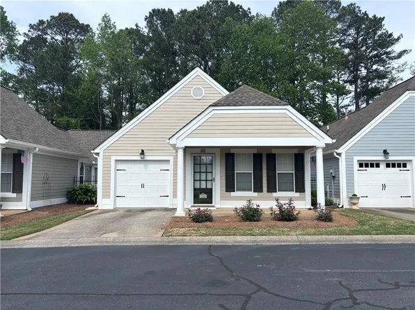 102 Rose Cottage Ln, Woodstock, GA 30189