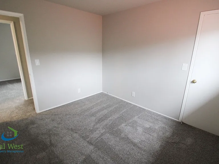 816 Glenside Dr — Photo 31