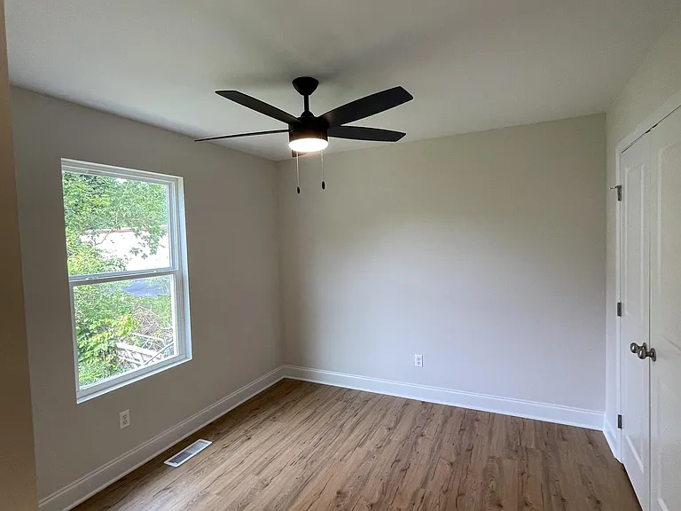 1703 S Lyerly St — Photo 4