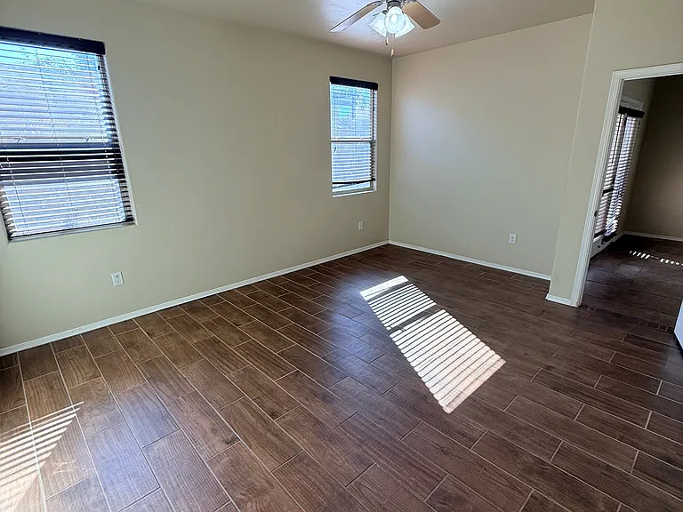 4118 Santiago Way — Photo 20
