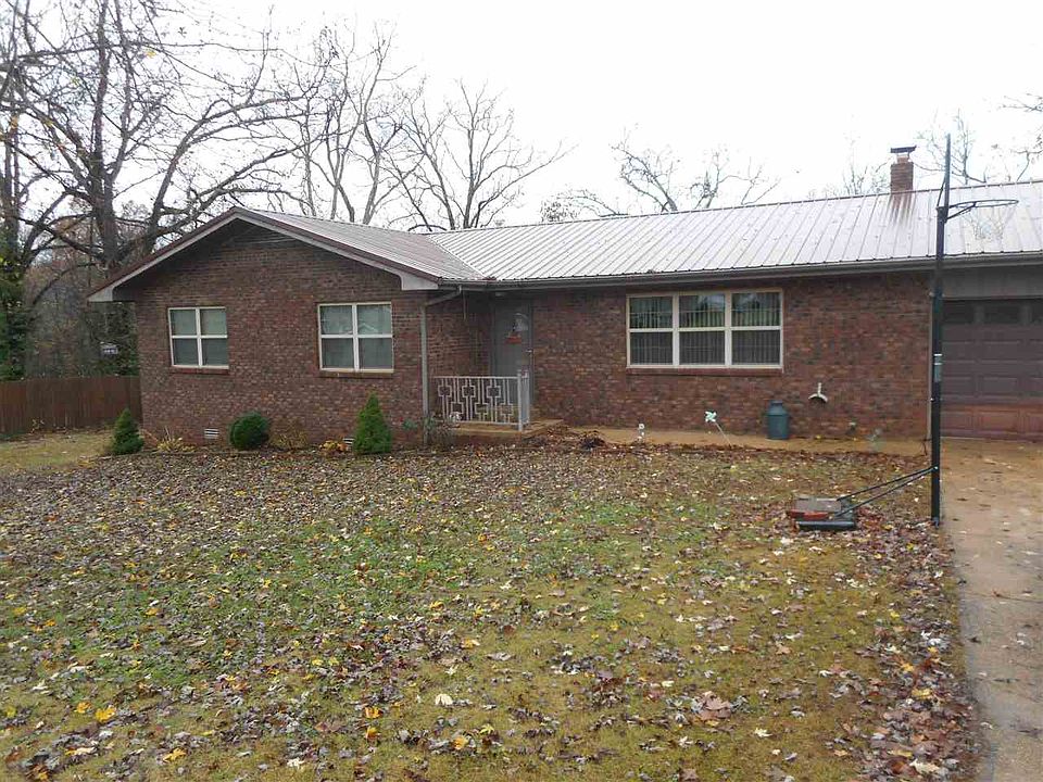 1st image of 205 Sunset Dr