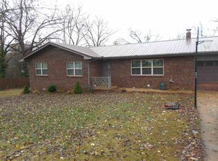 205 Sunset Dr, Doniphan, MO 63935