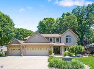 7029 Dove Dr, Schererville, IN 46375