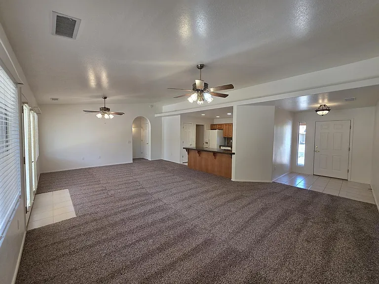 627 S Azure Dr — Photo 3