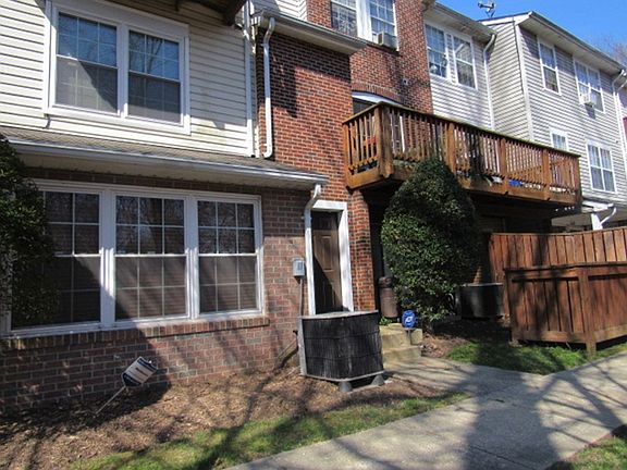 3rd image of 4657 Deepwood Ct #106A